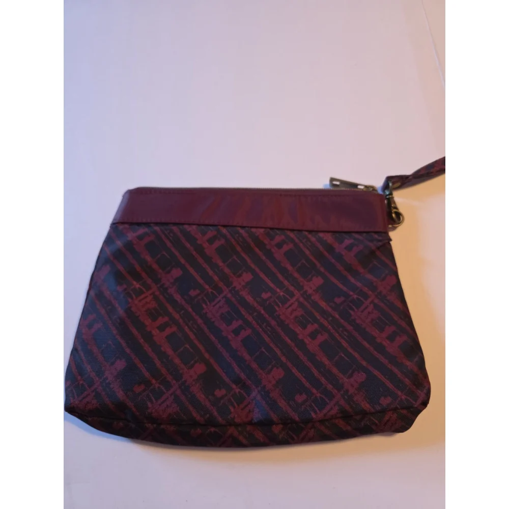 Travelon Safe ID RFID Blocking Clutch/Wallet With Strap GUC